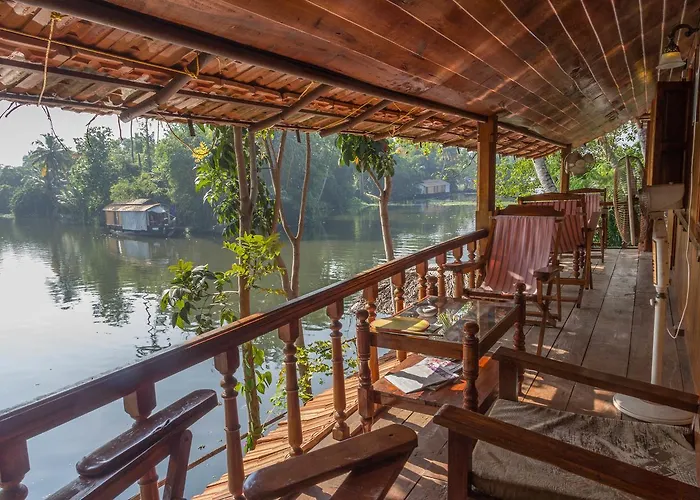 Romantic hotels Malayalam Lake Resort